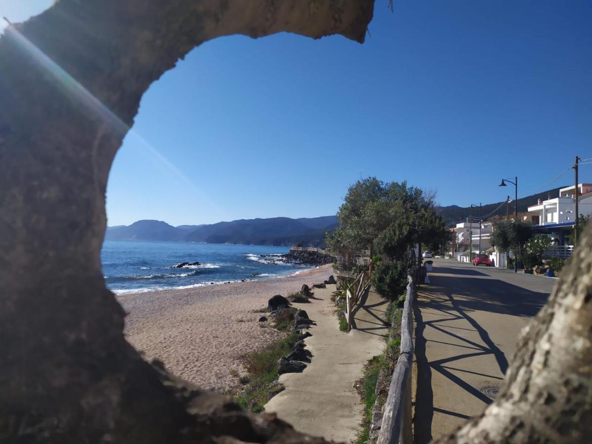 Appartamento A 50 Mt Dal Mare Cala Gonone Exterior photo